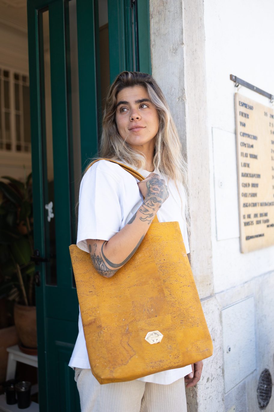 Shopper - Große Tasche in Mustard Kork (Gelb)