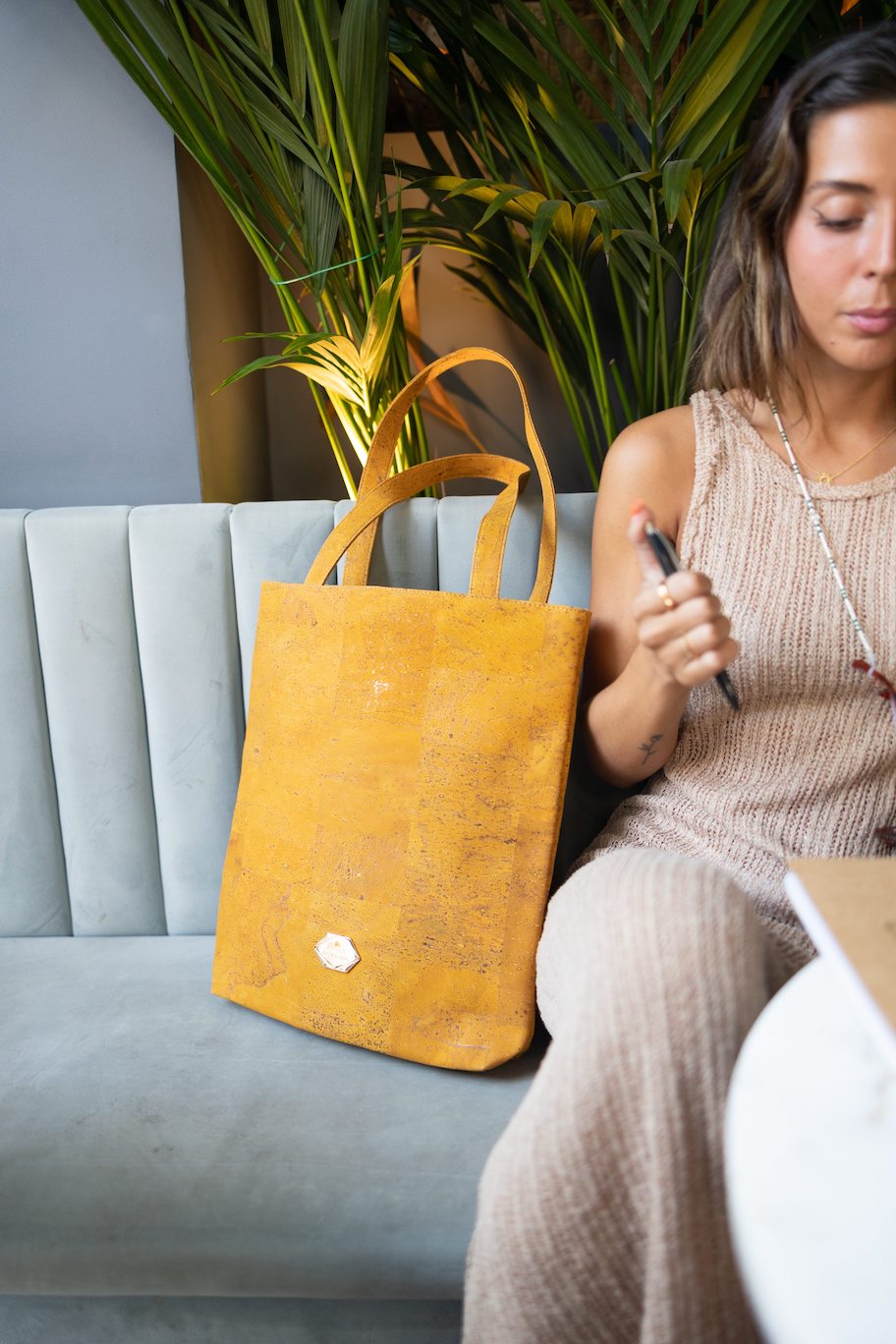 Shopper - Große Tasche in Mustard Kork (Gelb)