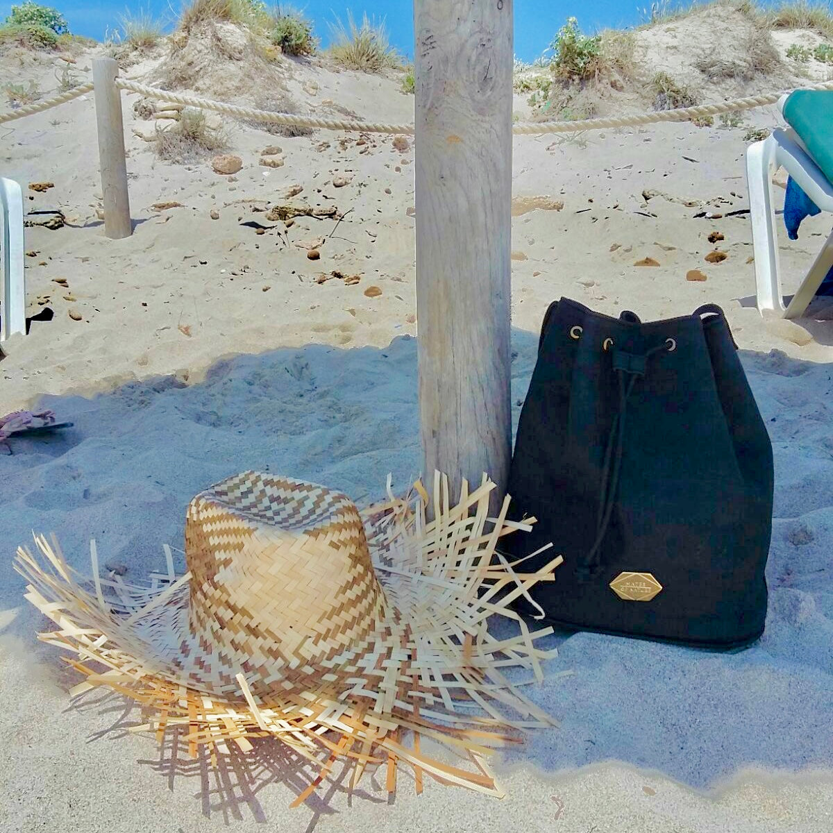 Bucket Bag - Handtasche in Coal Black Kork (Schwarz)